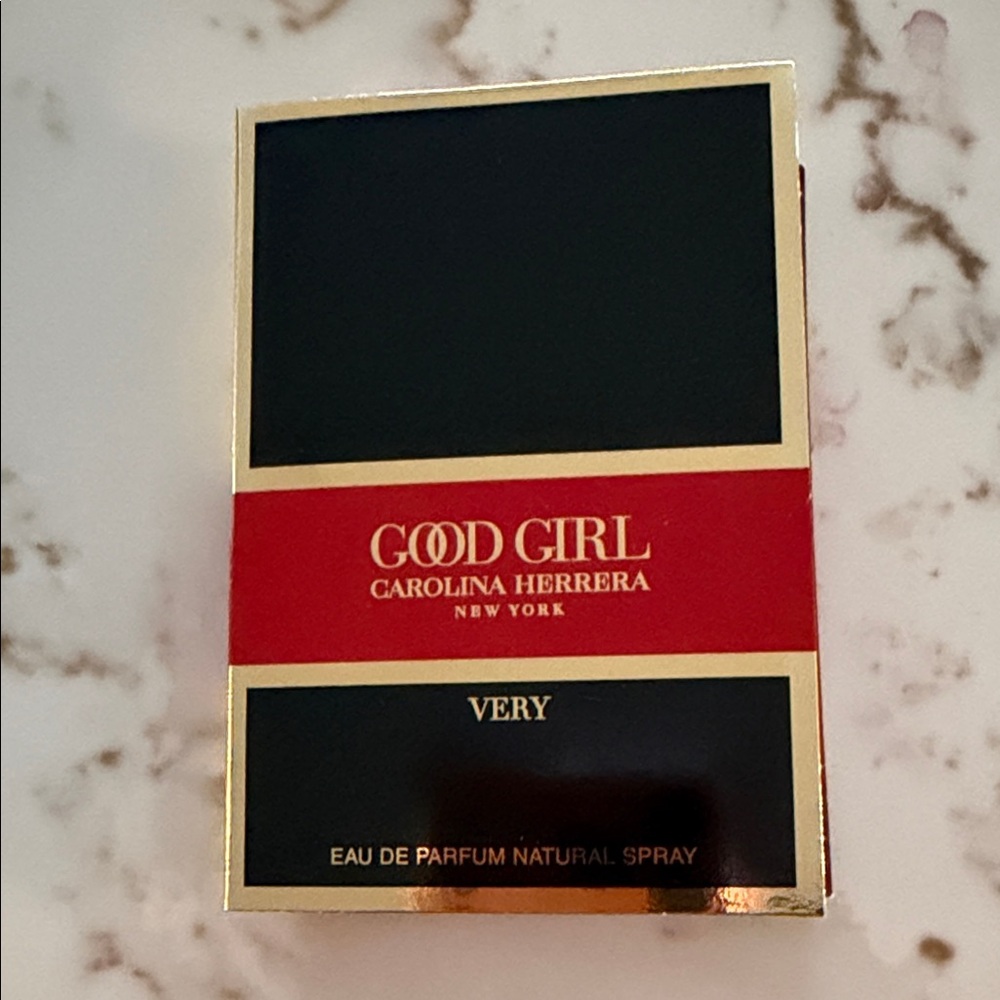 Carolina Herrera Good Girl Very Perfume